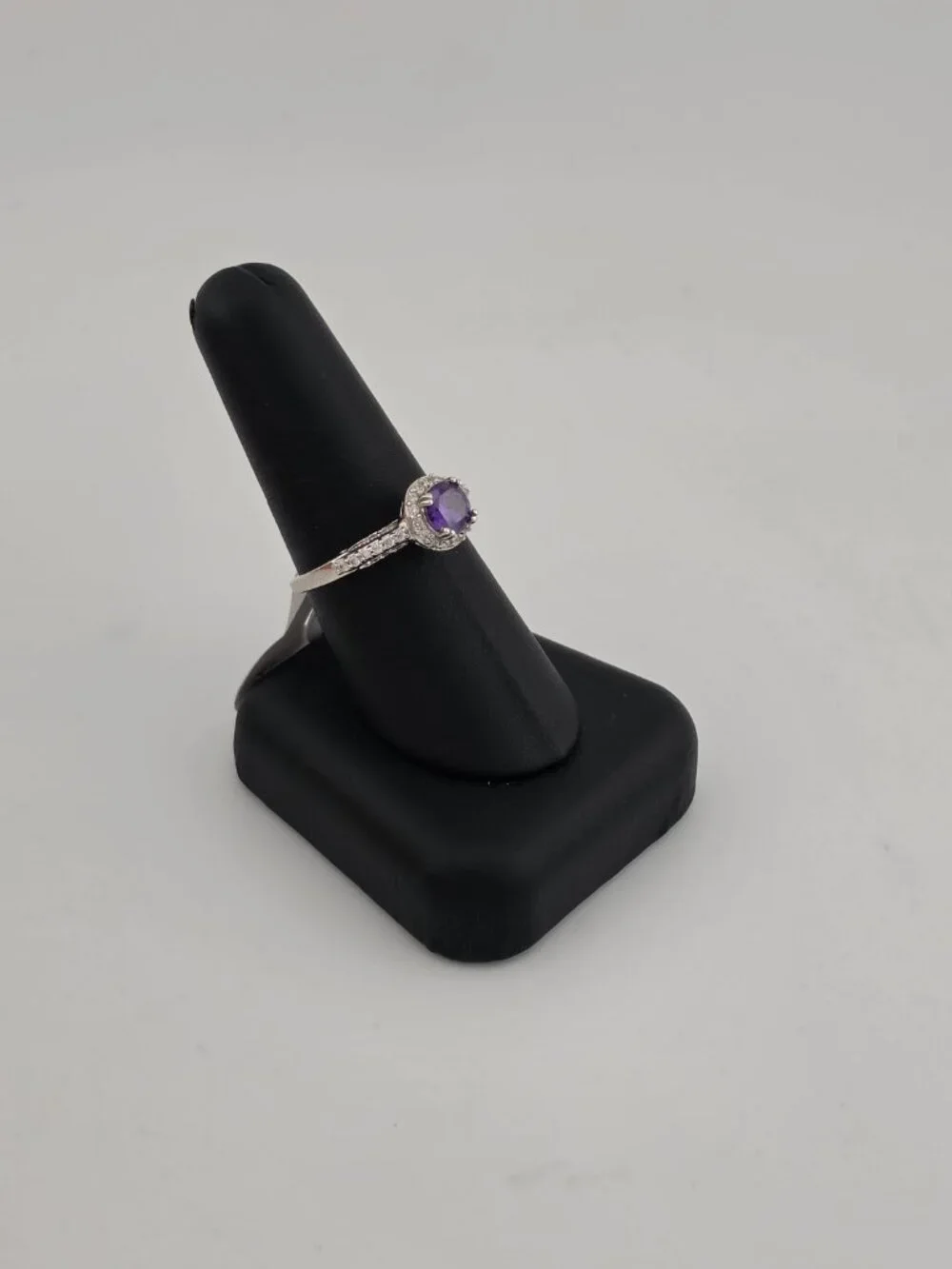 Brand New Sterling Silver 925 Purple Gemstone CZ Ring